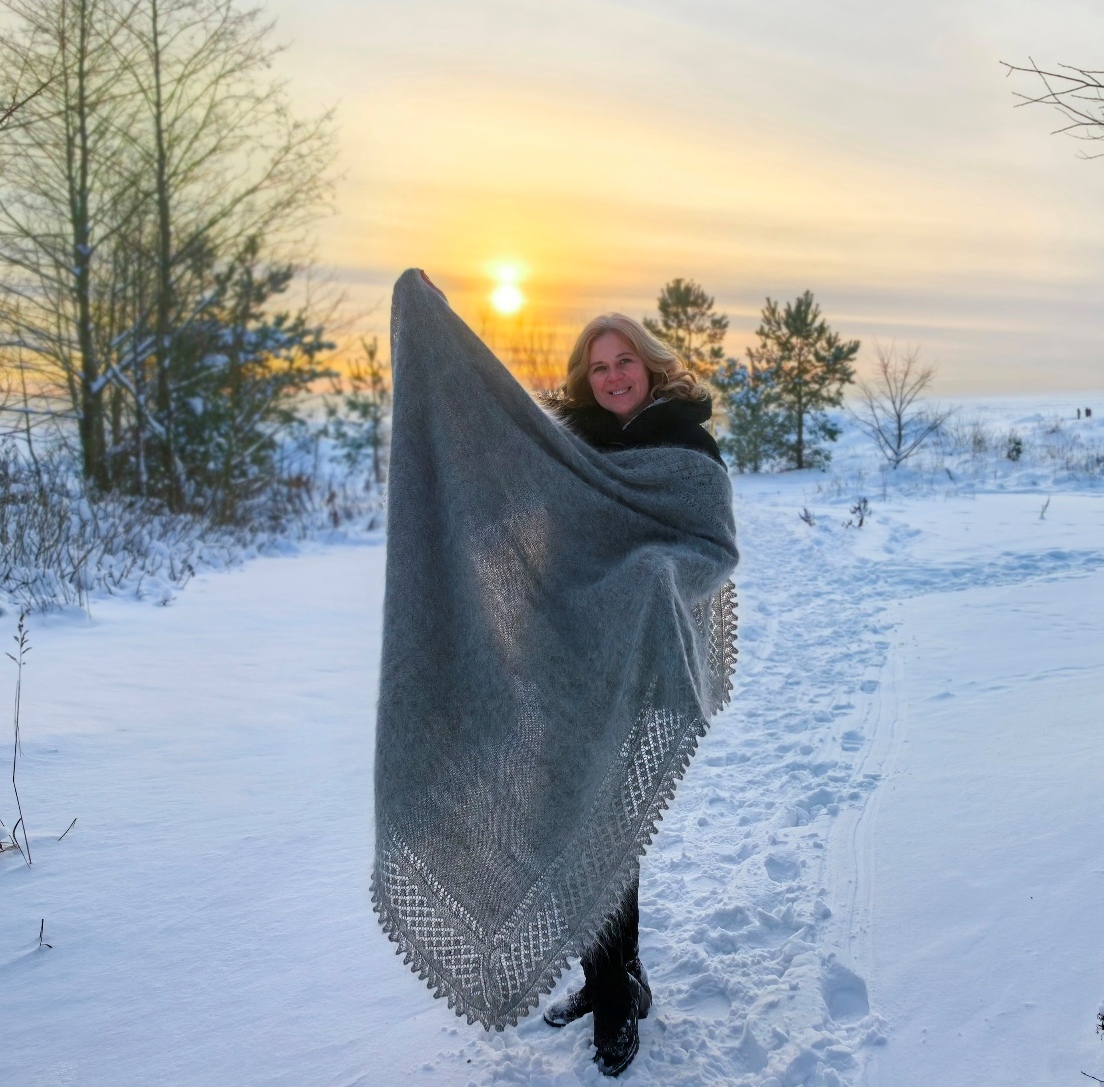 Большой пуховый платок