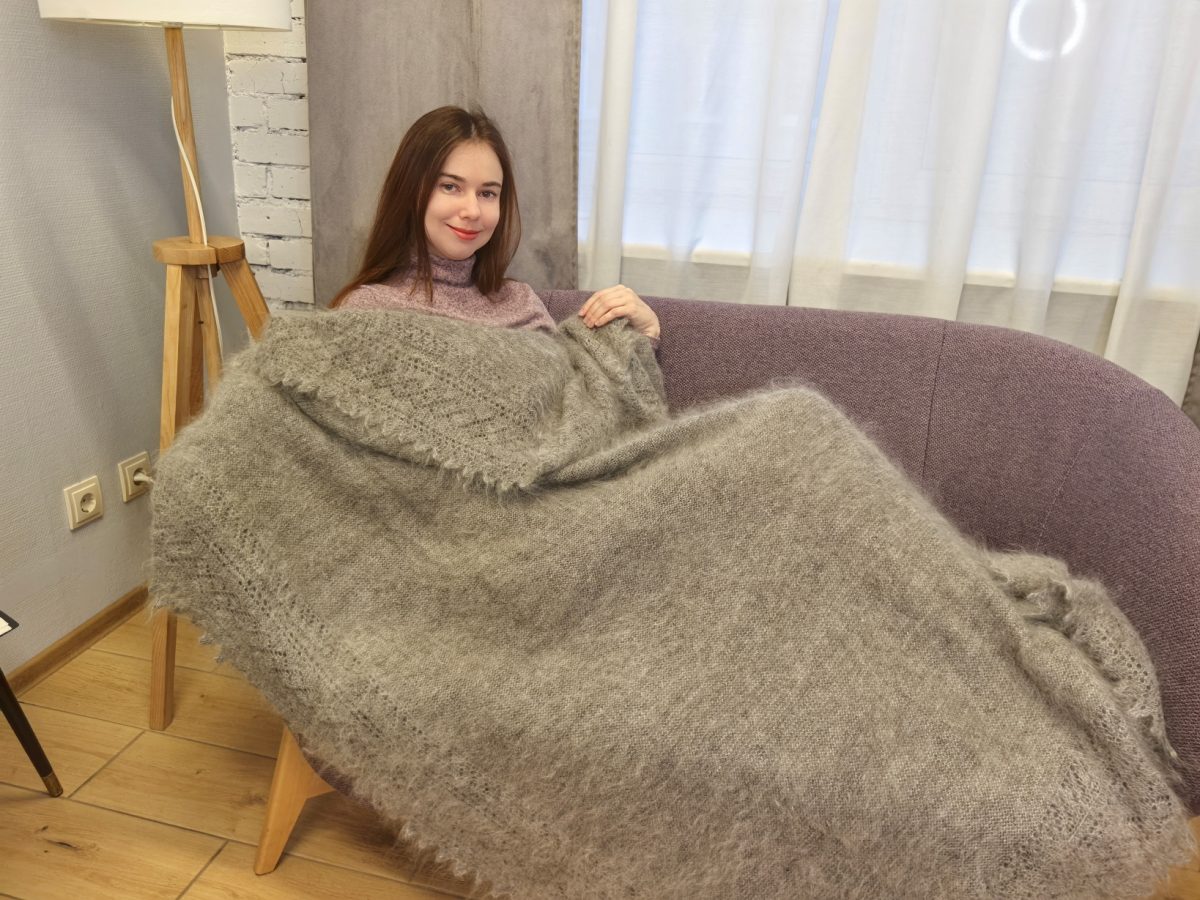 Большой пуховый платок