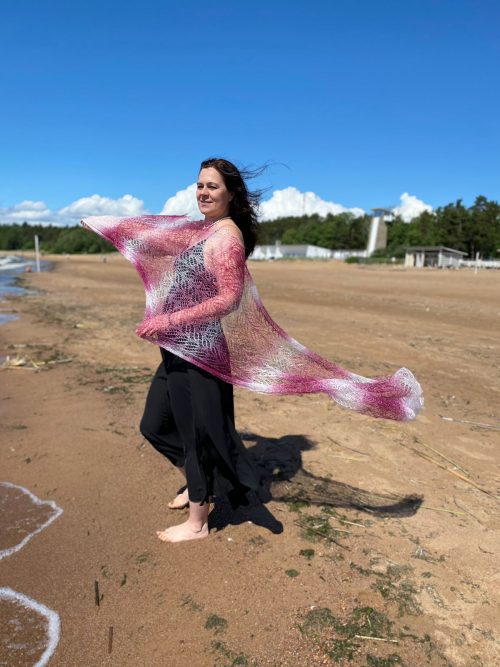 Нежный пуховый палантин