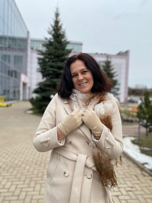 Коричневый пуховый палантин