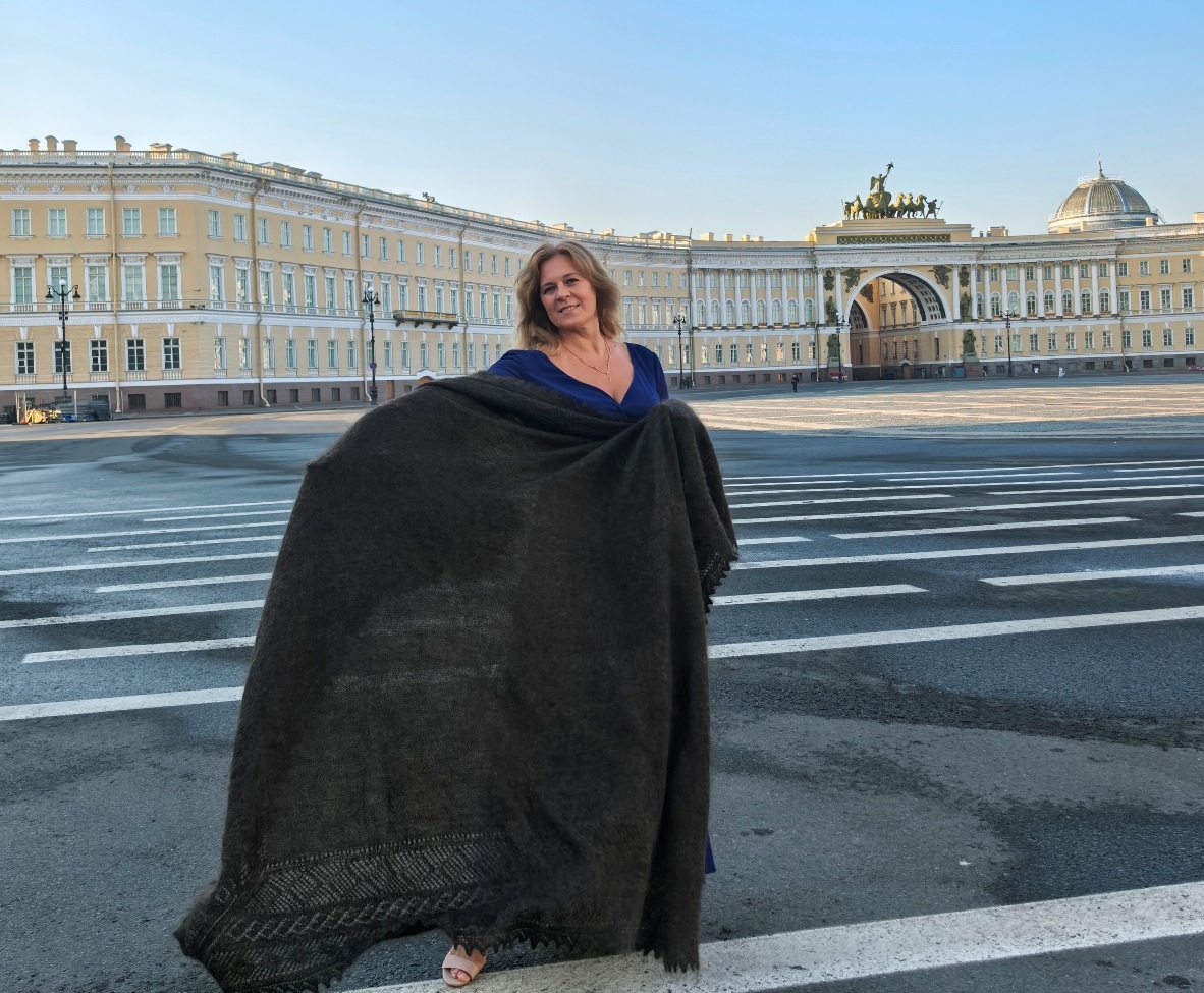 Большой пуховый платок