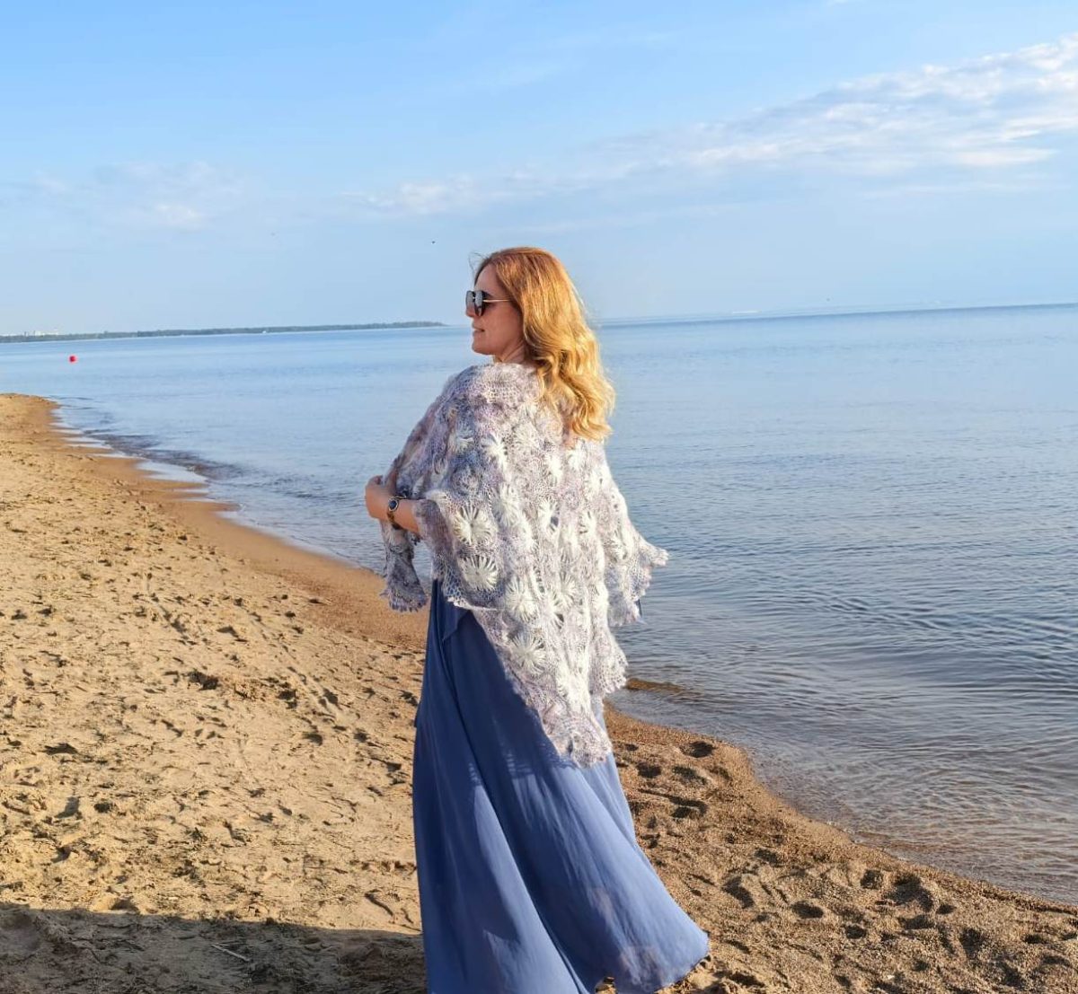 Пуховая накидка ажурная