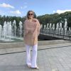 Коричневая пуховая паутиночка