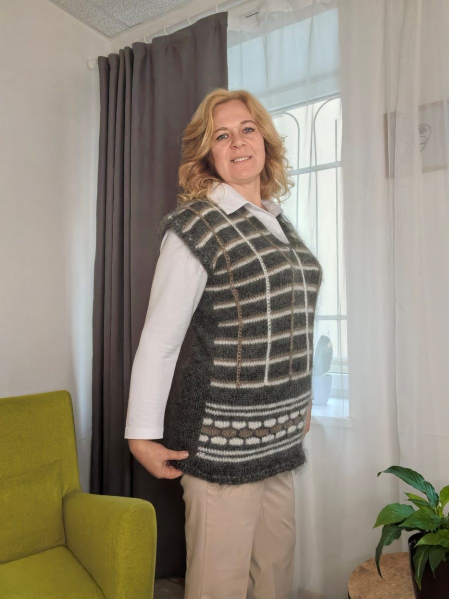 Жилетка из козьего пуха