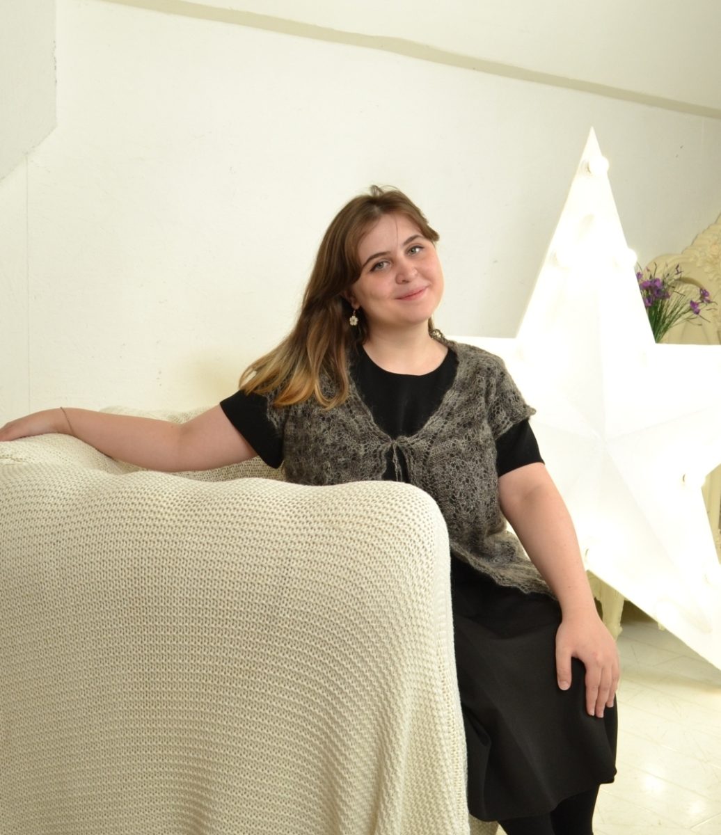 Серый пуховый кардиган