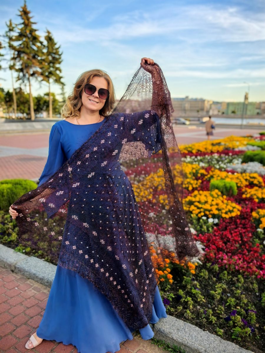 Легкая ажурная паутинка