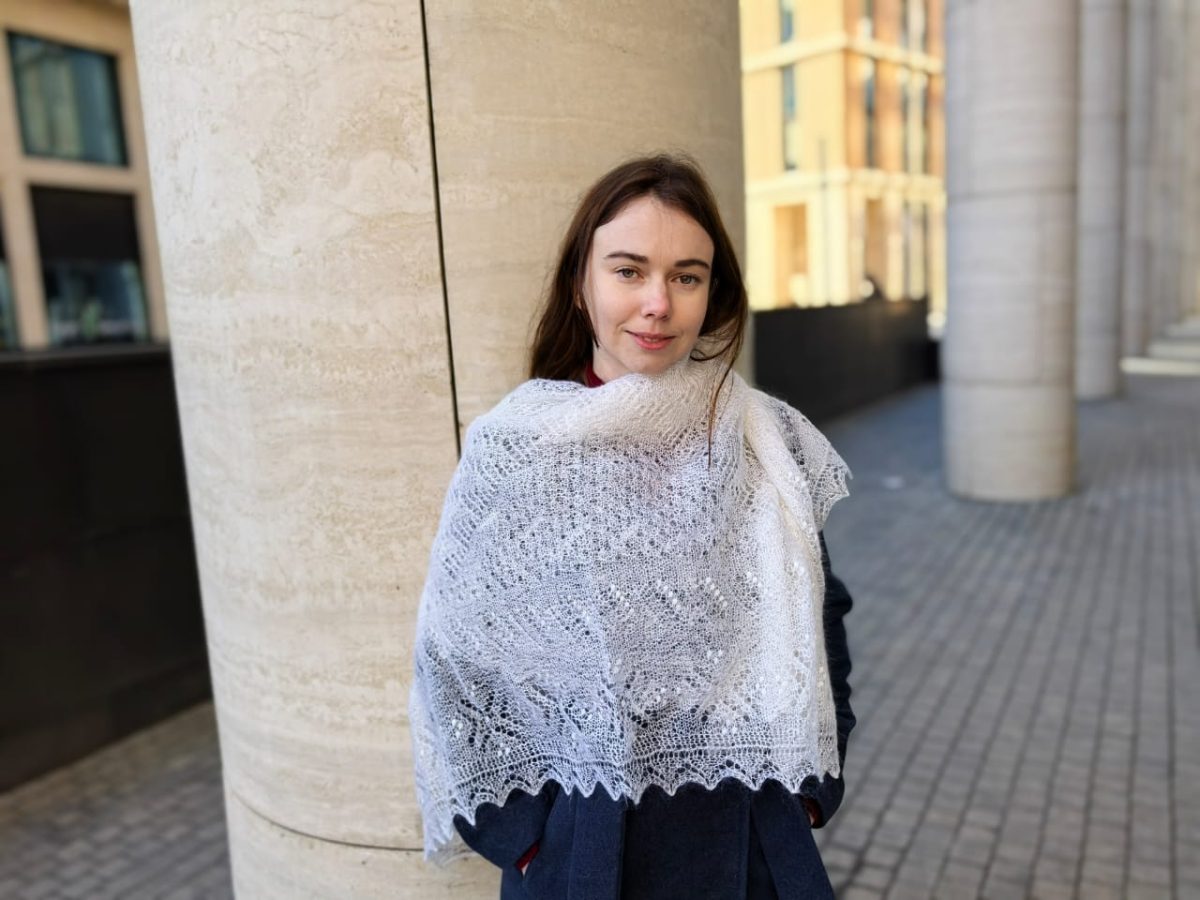 Ажурная пуховая паутинка