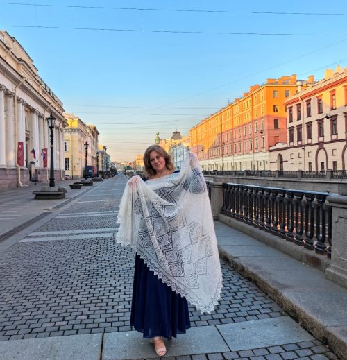 Большая пуховая паутинка