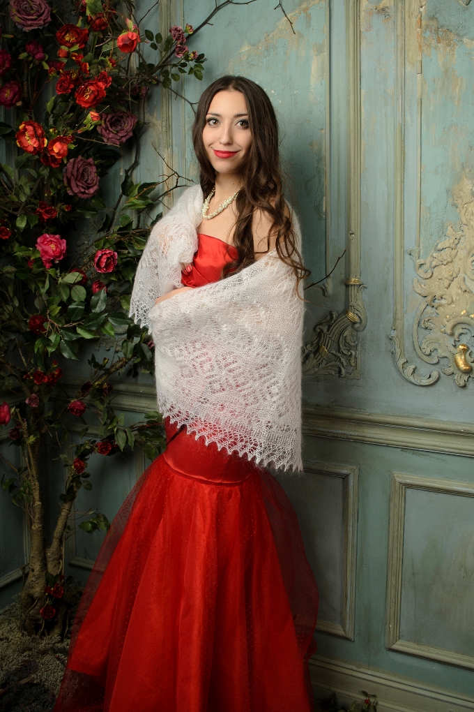 Ажурная пуховая паутинка