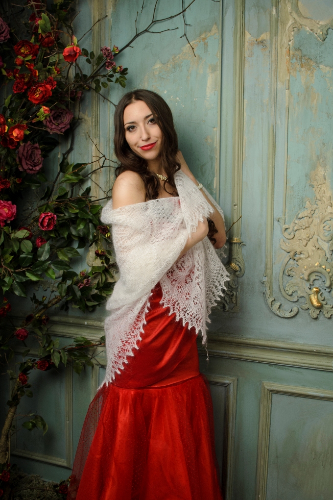 Ажурная пуховая паутинка